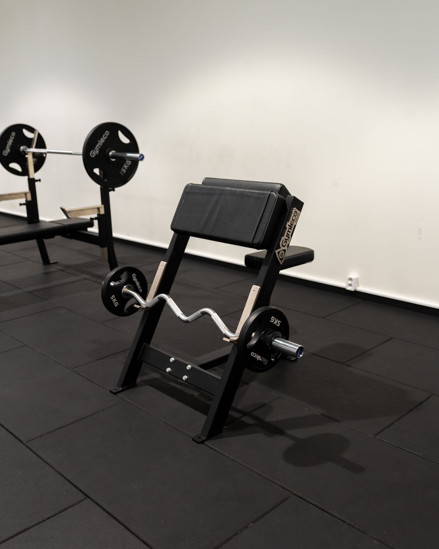 Scott Curl Bench Seated