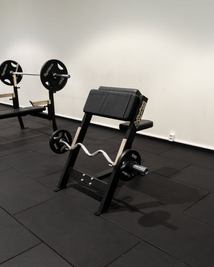 Scott Curl Bench Seated