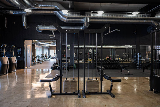 211 Lateral Pulldown