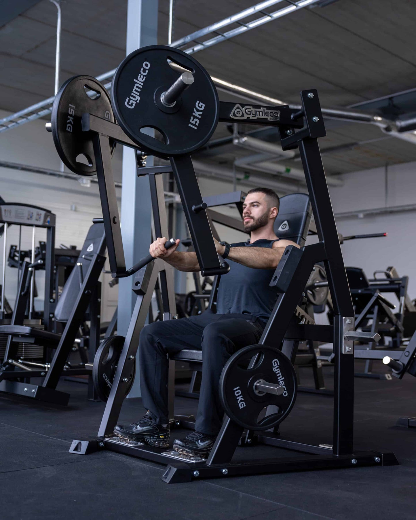 321 Seated Wide Chest Press - Sittande Bred Bröstpress