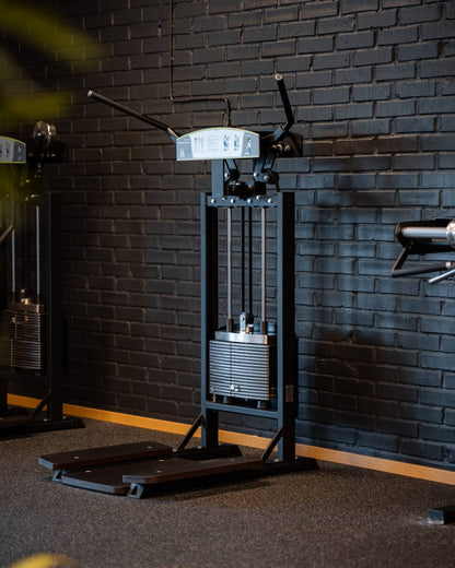 326 Standing Pec Fly