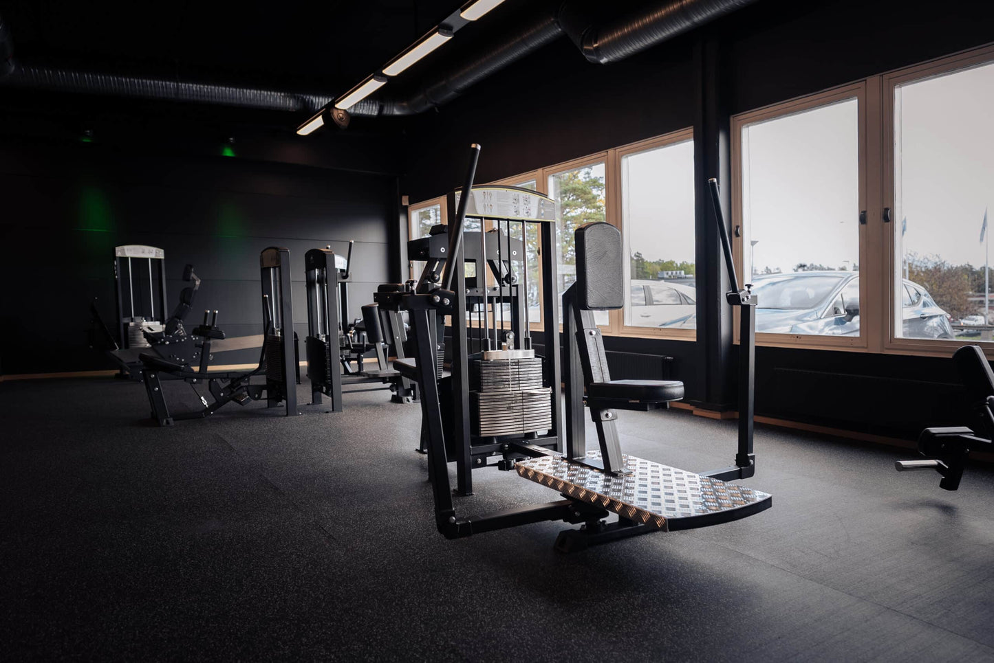 335 Rear Deltoid/Pec Deck