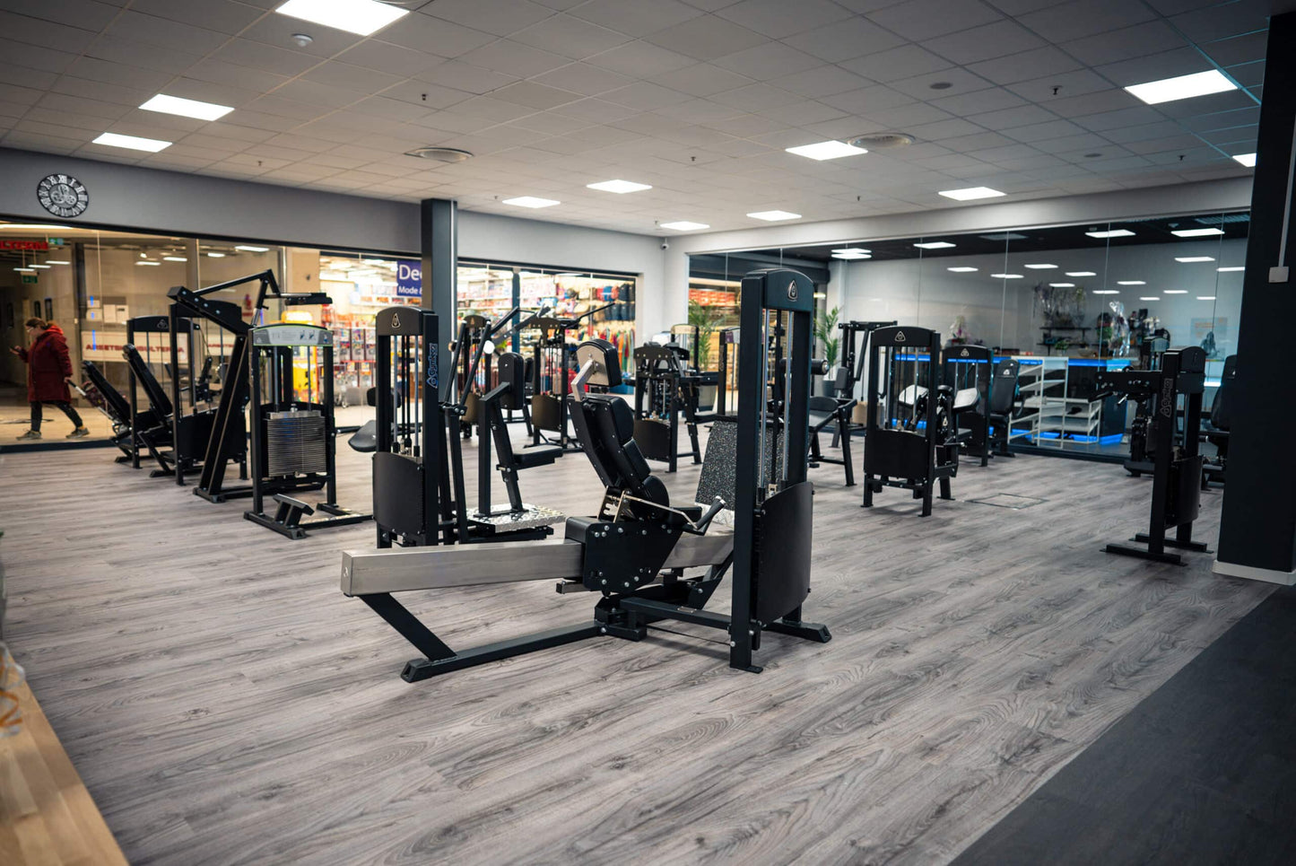 343 Seated Leg Press