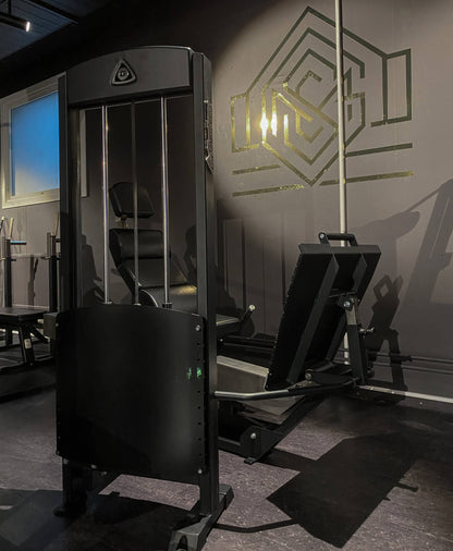 343 Seated Leg Press