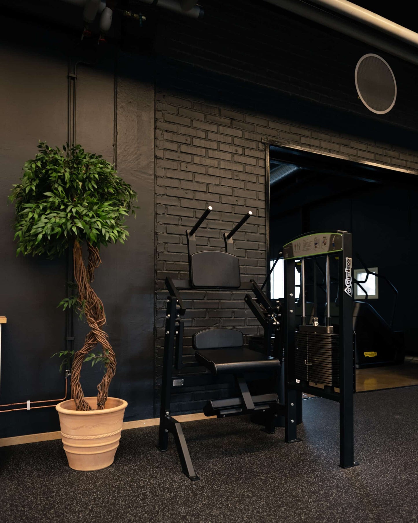 370 Seated Abs Machine