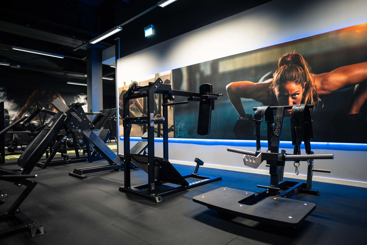 082 Belt Squat Machine