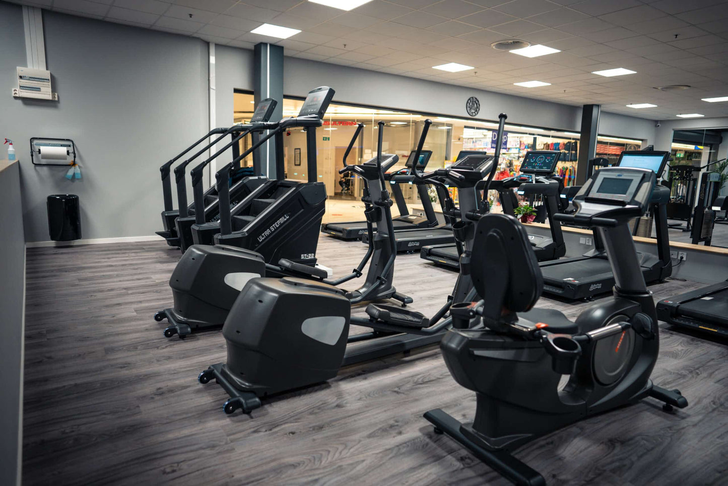 Crosstrainer, Commercial Elliptical with big LED display