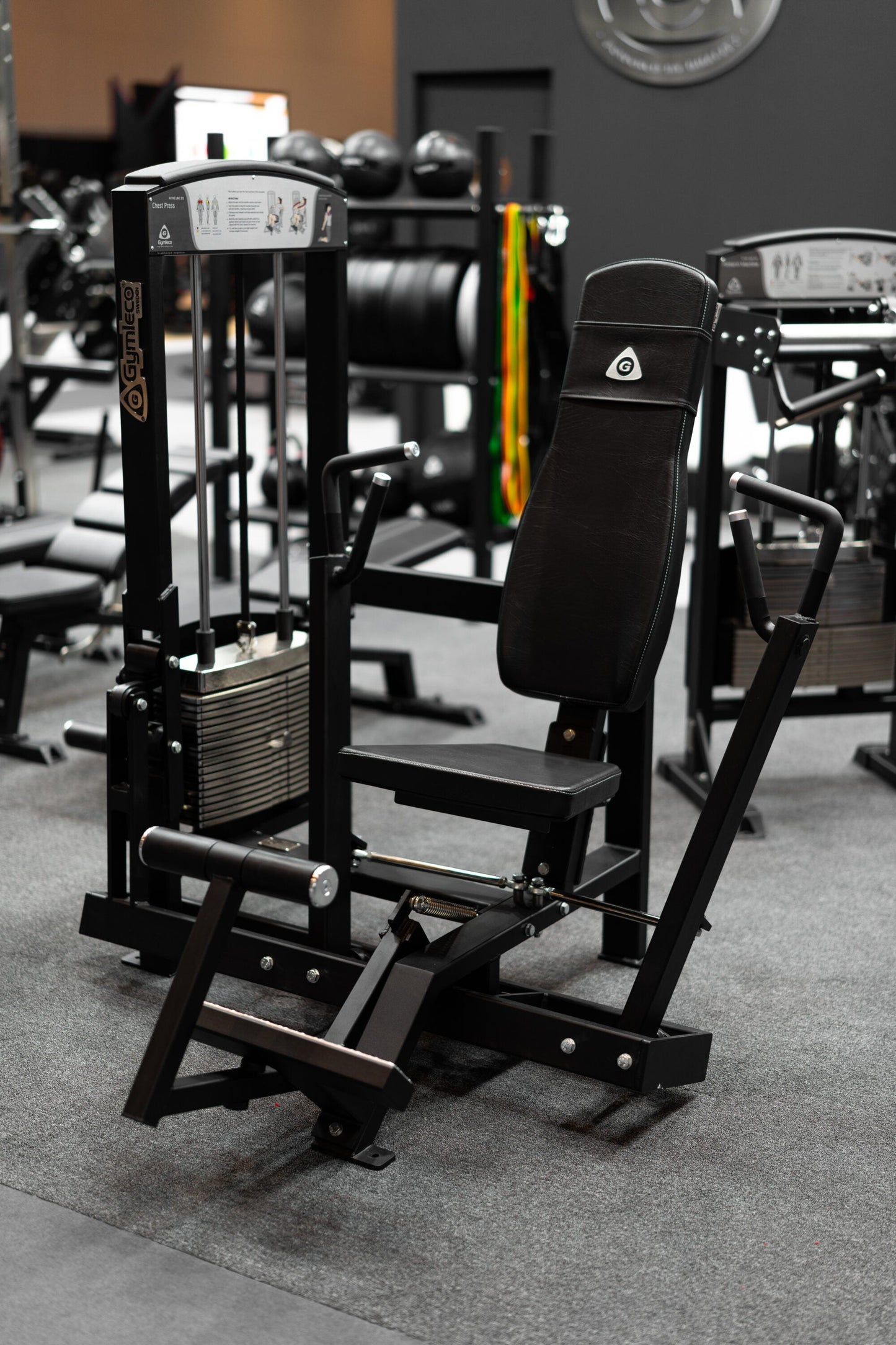321 Seated Wide Chest Press