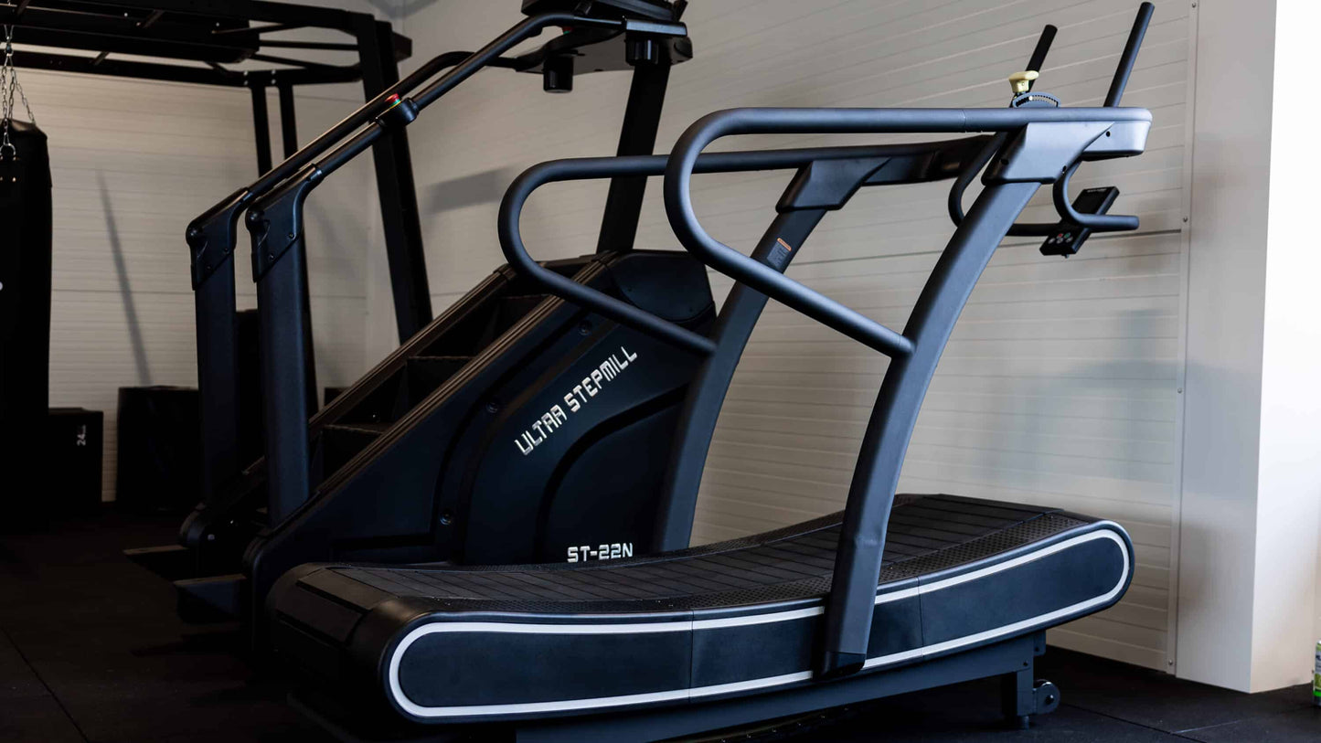 Motorless Treadmill with Magnetic Brake