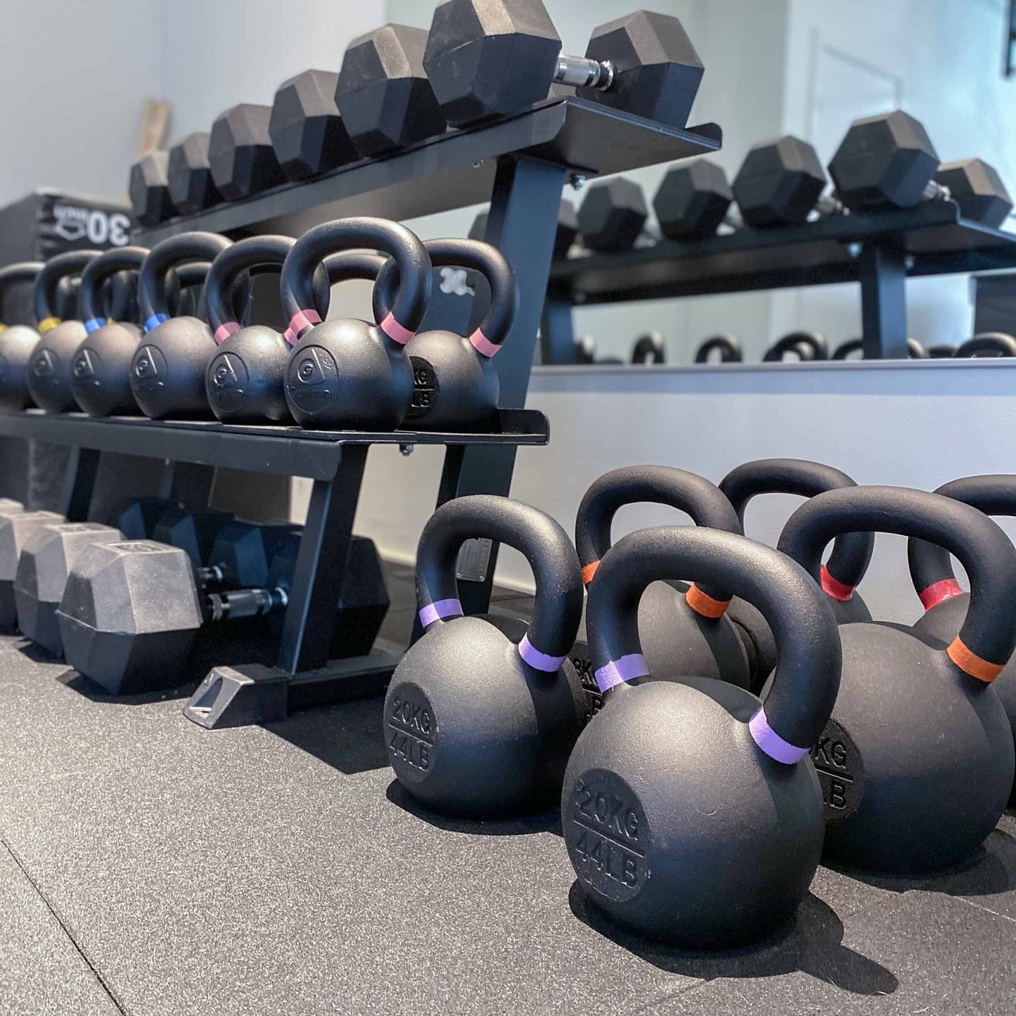 Kettlebells Iron 4-56 kg