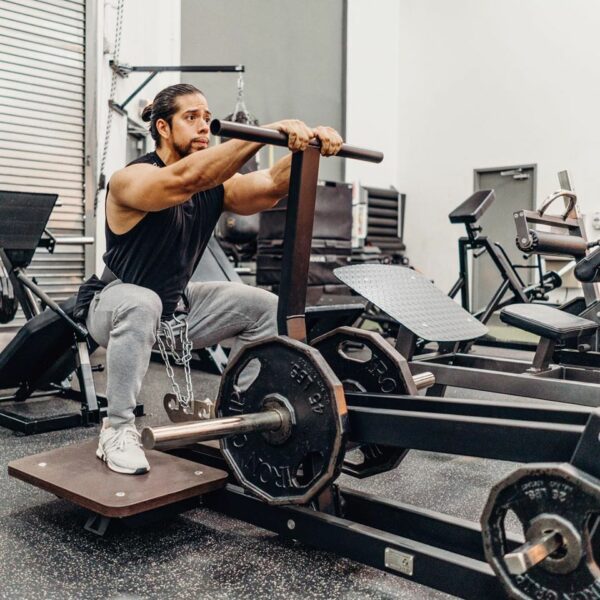 082 Belt Squat Machine