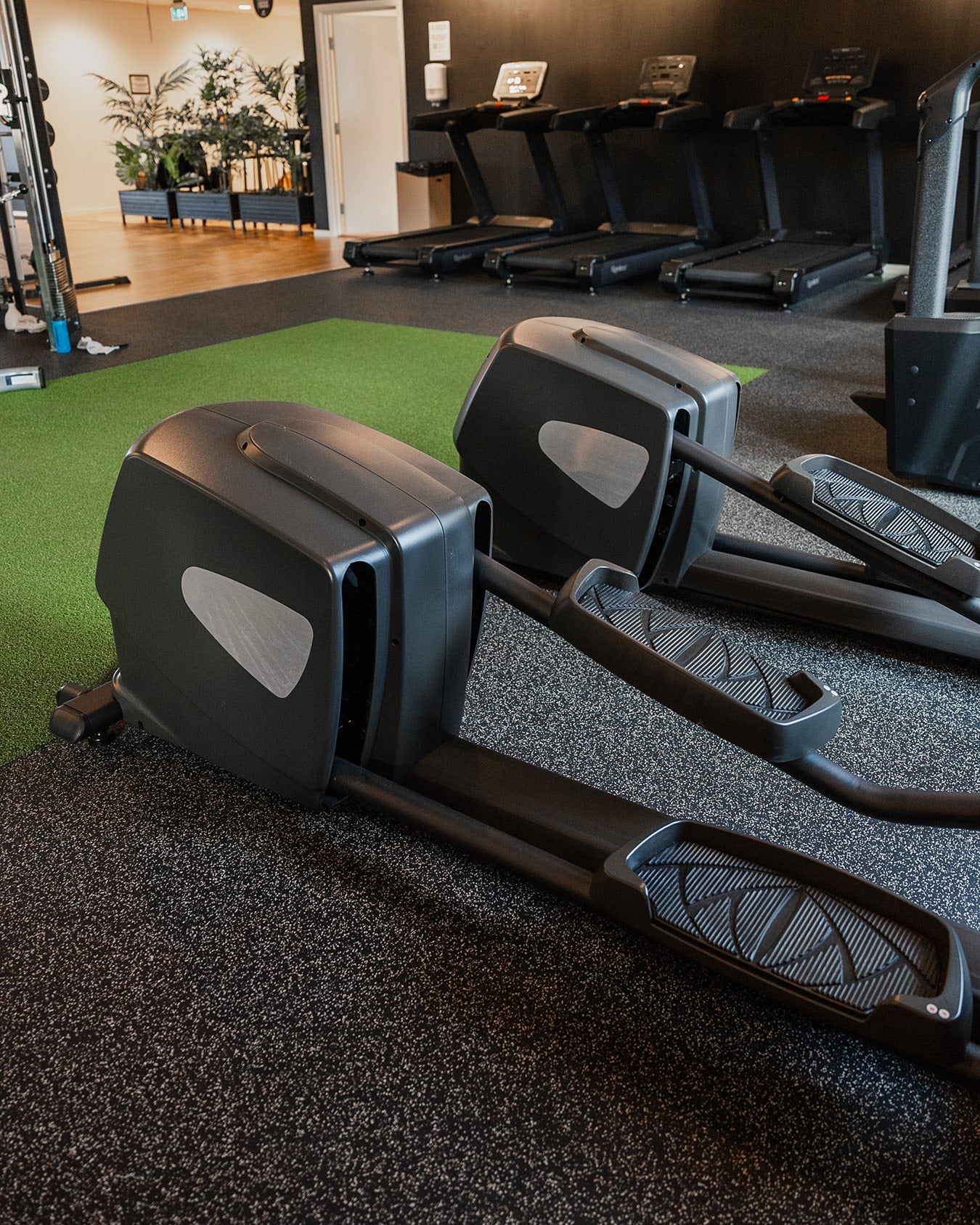 Crosstrainer, Commercial Elliptical with big LED display