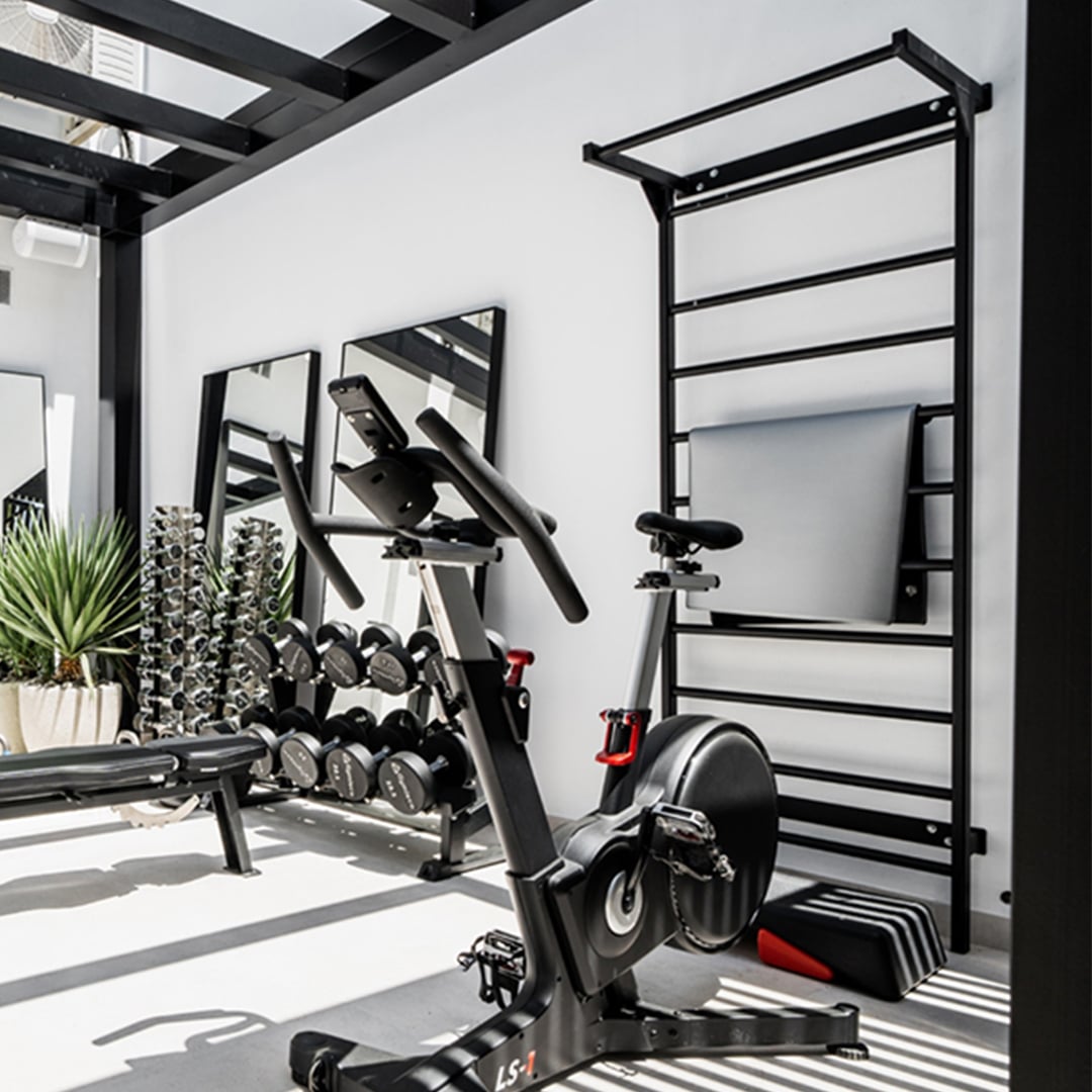 Metal Wall Bar, Black